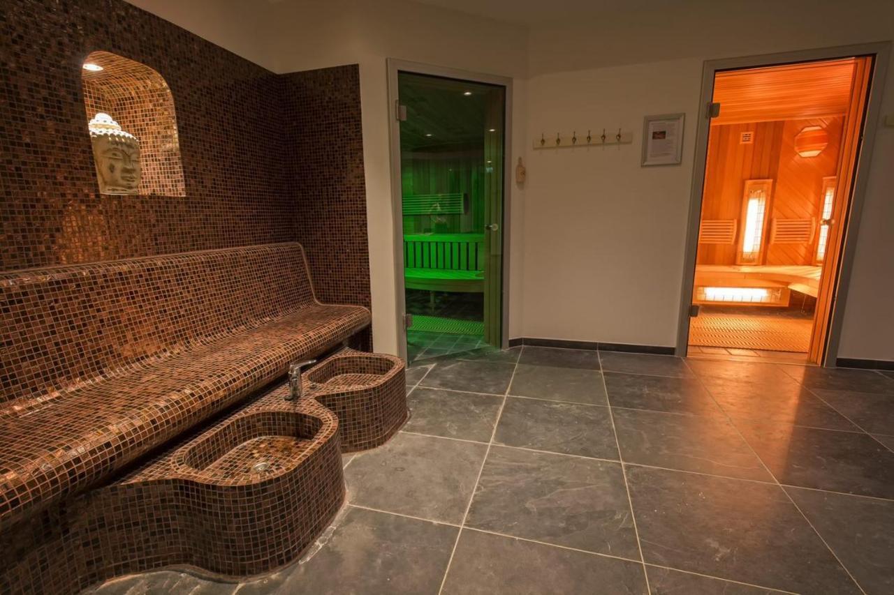 Europarcs Limburg Hotel Susteren ภายนอก รูปภาพ